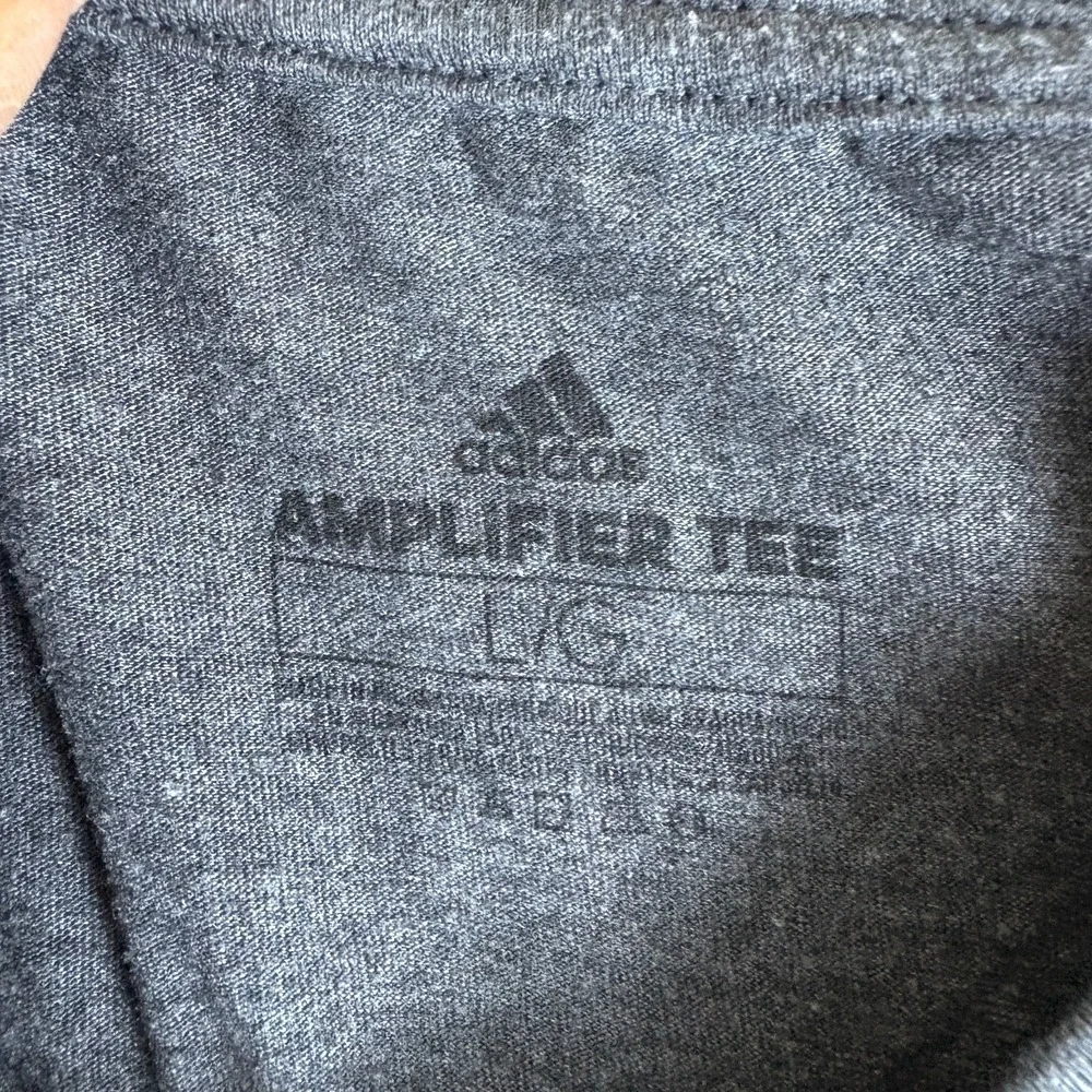 Adidas Atacagil Amplifier T Shirt Mens Large Gray Short Sleeve Workout‎ Crewneck